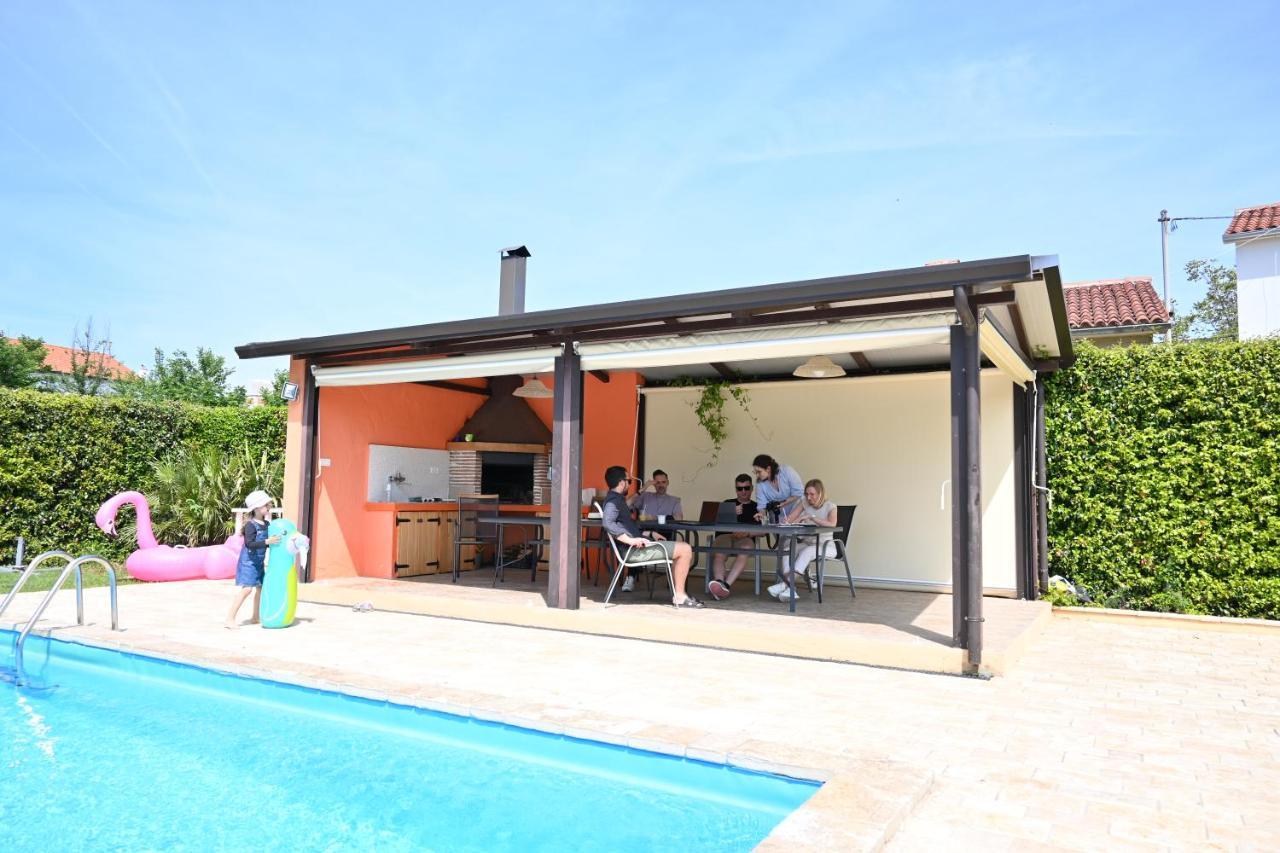Villa Antonci-18, Pool, 3 Houses, Jacuzzi, Private Territory Antonci  Buitenkant foto