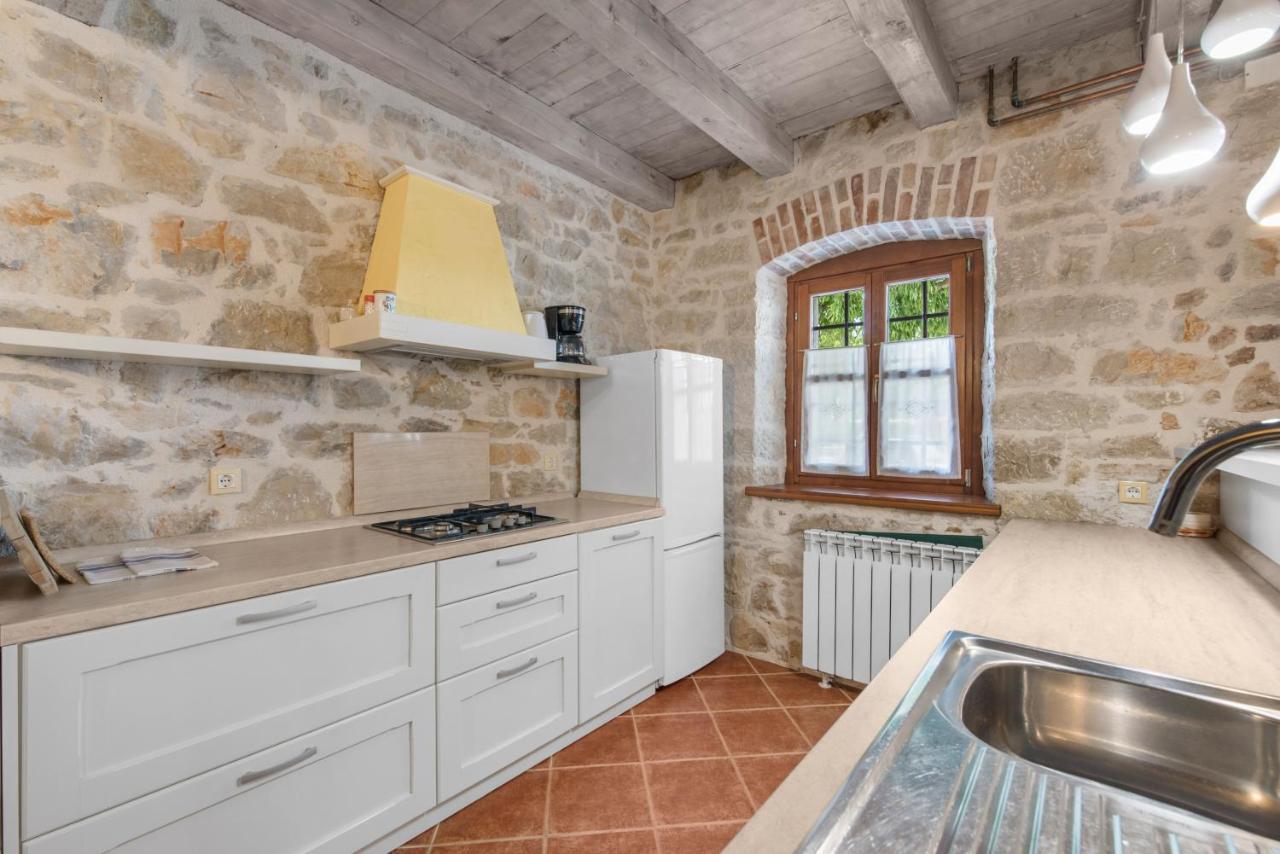 Villa Antonci-18, Pool, 3 Houses, Jacuzzi, Private Territory Antonci  Buitenkant foto
