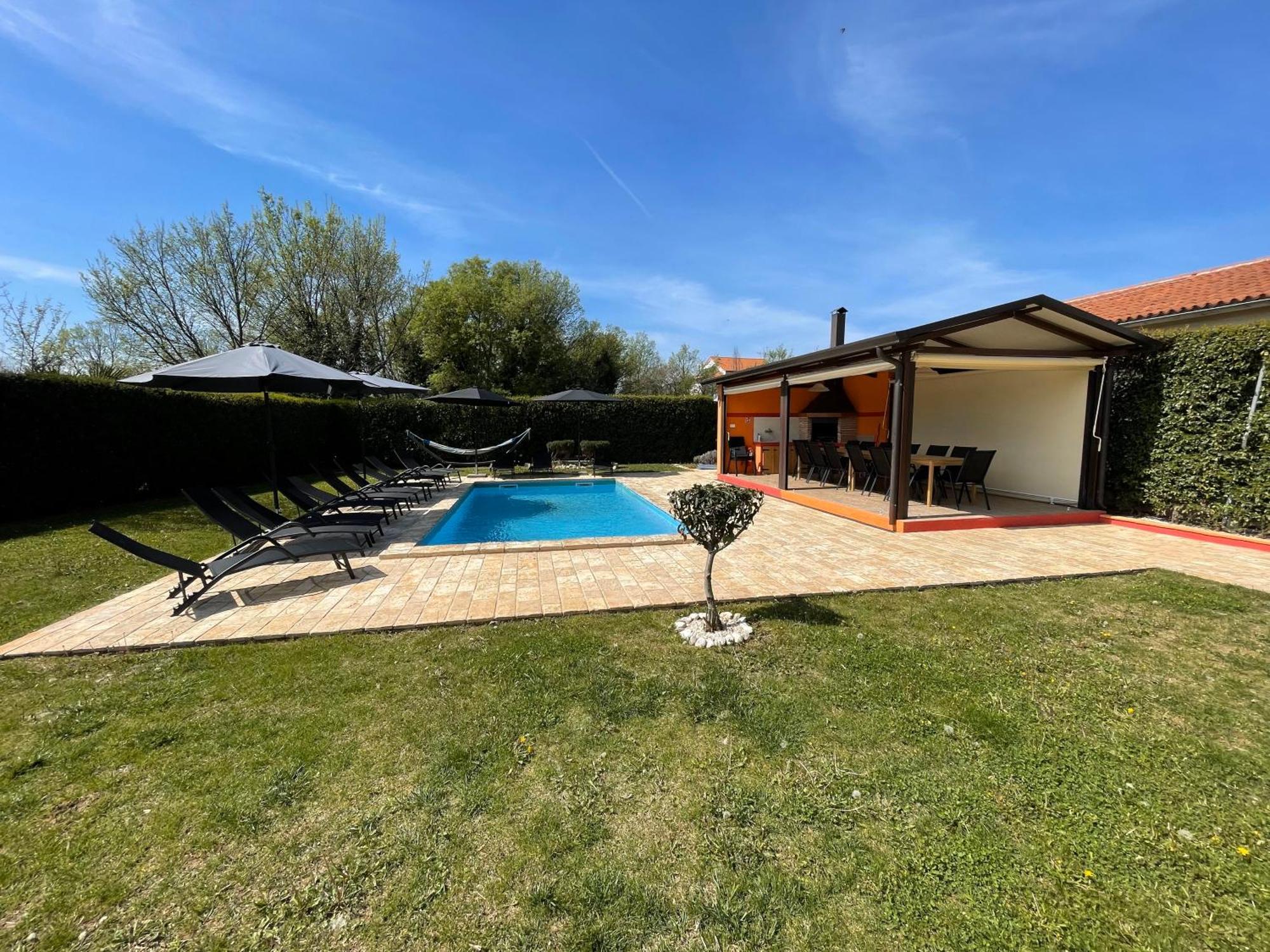 Villa Antonci-18, Pool, 3 Houses, Jacuzzi, Private Territory Antonci  Buitenkant foto